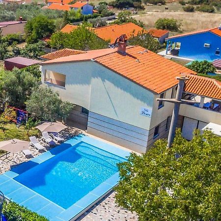 All Seasons Apartment Pola Esterno foto